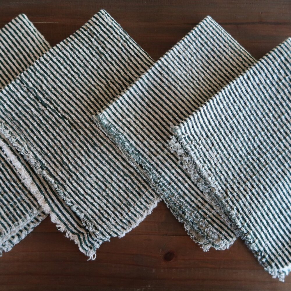 4 Nicole Miller Home Woven Striped Dinner Napkins